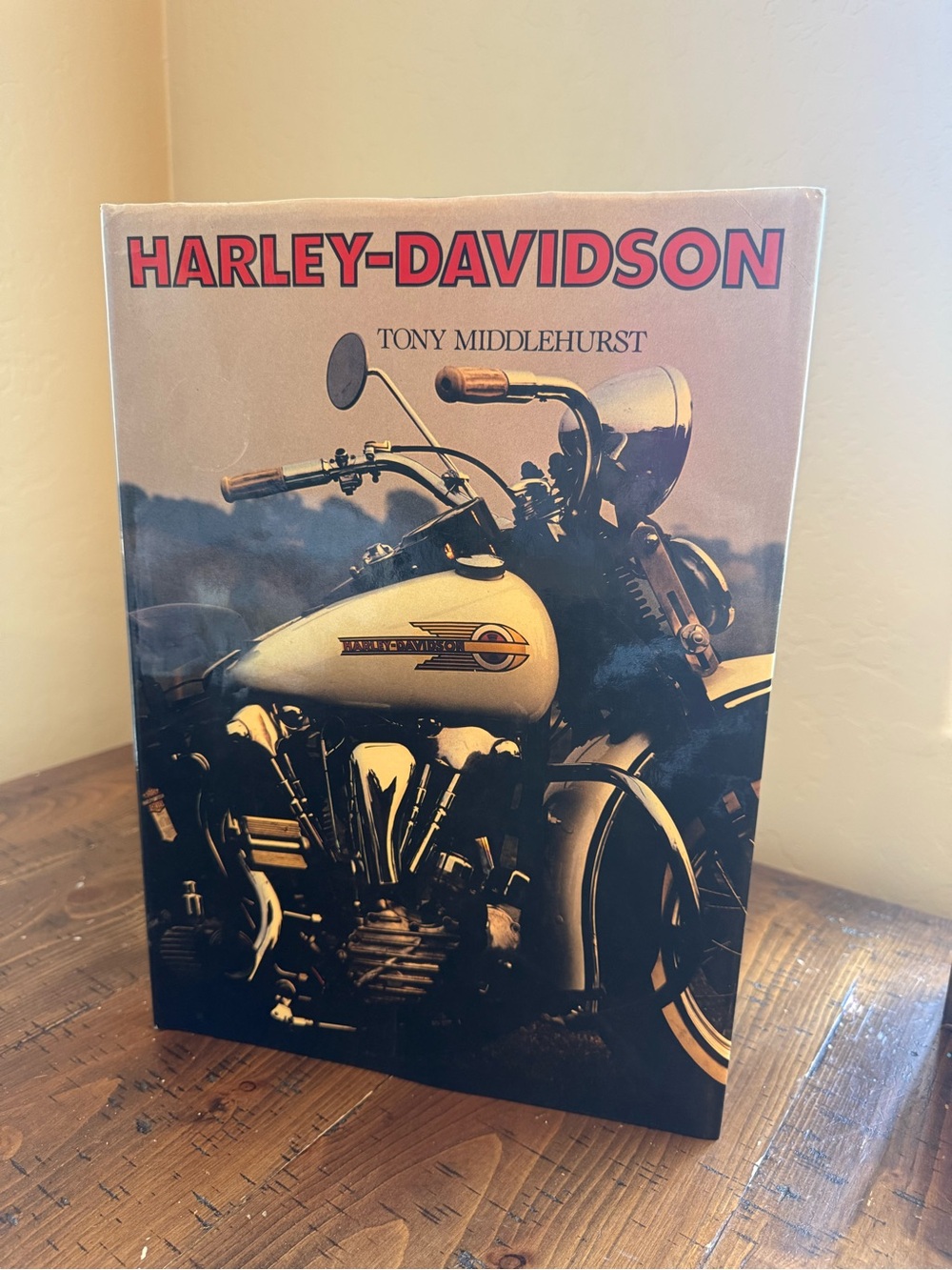 Harley-Davidson Vintage 1992 Hardcover Coffee Table Book Motorcycle Memorabilia